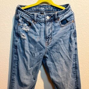 Women’s American Eagle Strigid Jeans size 2